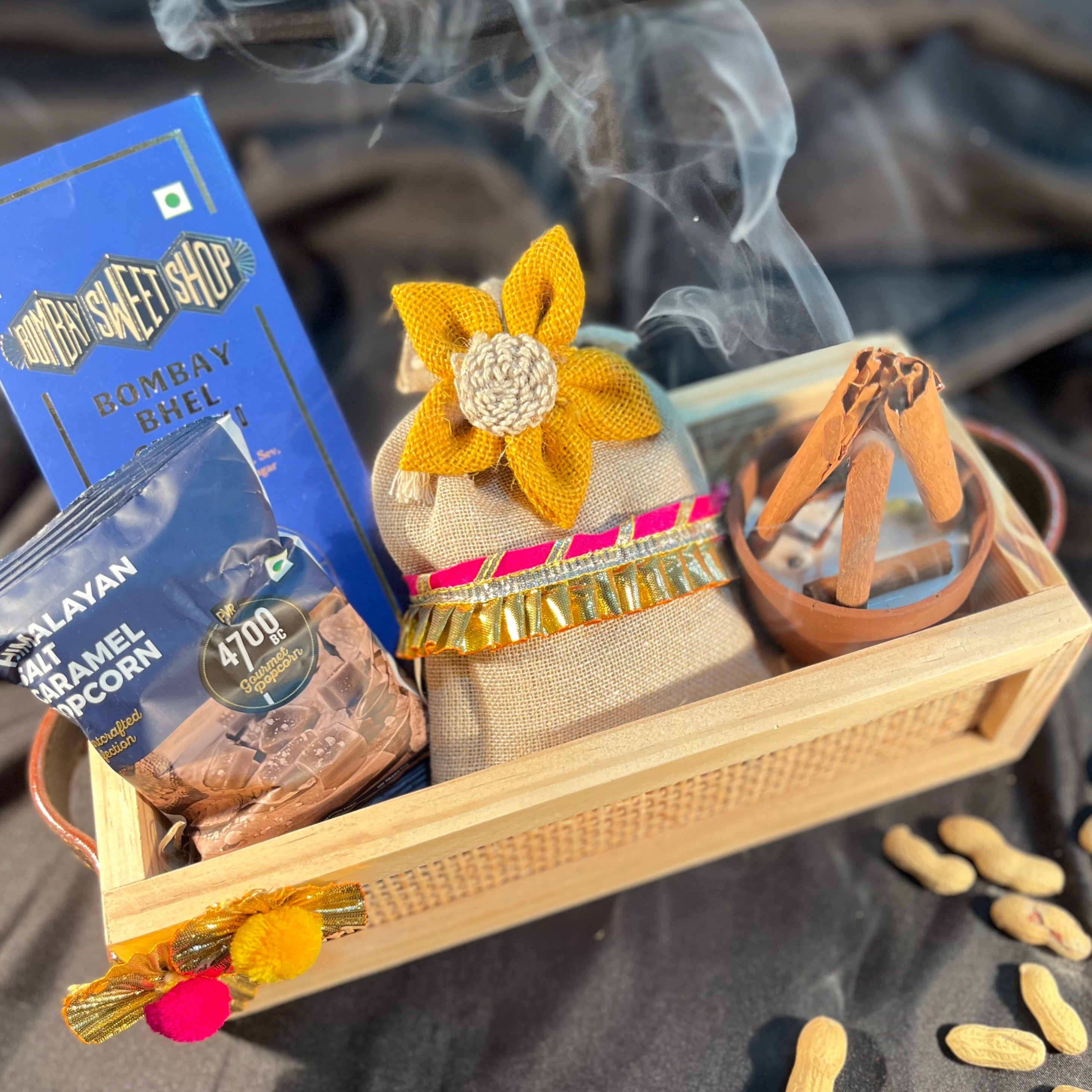 NUTRI MIRACLE Lohri Giveaway I Dry Fruit and Nut Gifts Hamper/Basket For  Birthday I Gourmet Gift I Wedding I Thanks Giving I Corporate Gifting,800gm  -